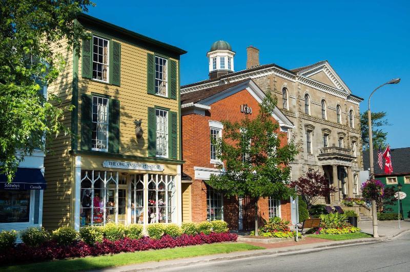 The Charles Hotel Niagara-on-the-Lake Bagian luar foto