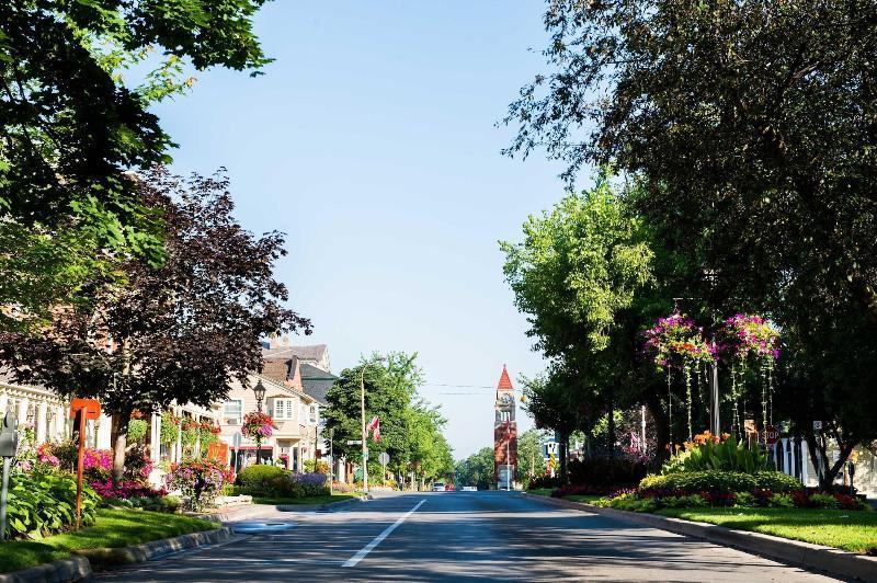 The Charles Hotel Niagara-on-the-Lake Bagian luar foto