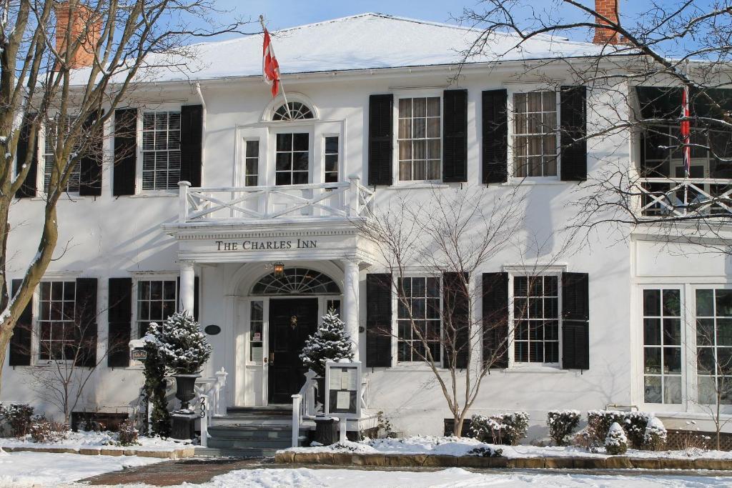 The Charles Hotel Niagara-on-the-Lake Bagian luar foto