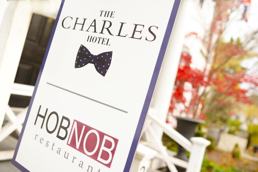 The Charles Hotel Niagara-on-the-Lake Bagian luar foto